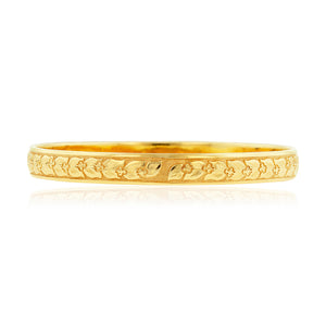 Raised Mokihana Berry 8mm "Kuuipo" Hawaiian Bangle in 14K Yellow Gold