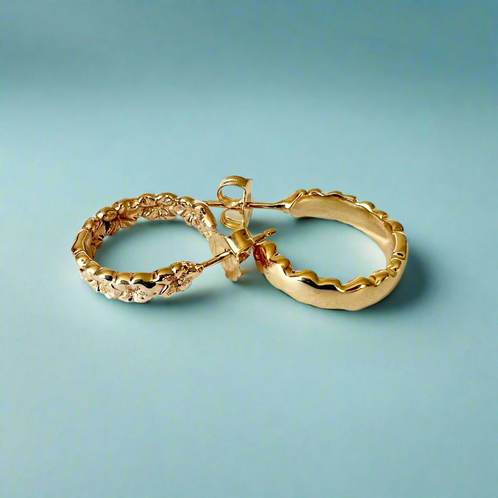 3mm Old Scalloped Plumeria Hoop Earrings with Post in 14K Gold