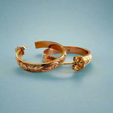 Load image into Gallery viewer, 4mm Old English Medium Hoop Earrings with Post in 14K Pink Gold
