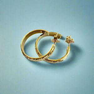 4mm Old English Medium Hoop Earrings with Post in 14K Green Gold