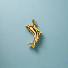 Load image into Gallery viewer, Hawaiian Dolphin Pendant in 14K Yellow Gold
