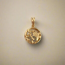 Load image into Gallery viewer, Old English Round Filigree Pendant in 14K Yellow Gold
