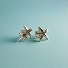 Load image into Gallery viewer, Starfish Earrings with Post in 14K White Gold
