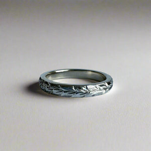 Hawaiian 3mm Maile Ring in 14K White Gold