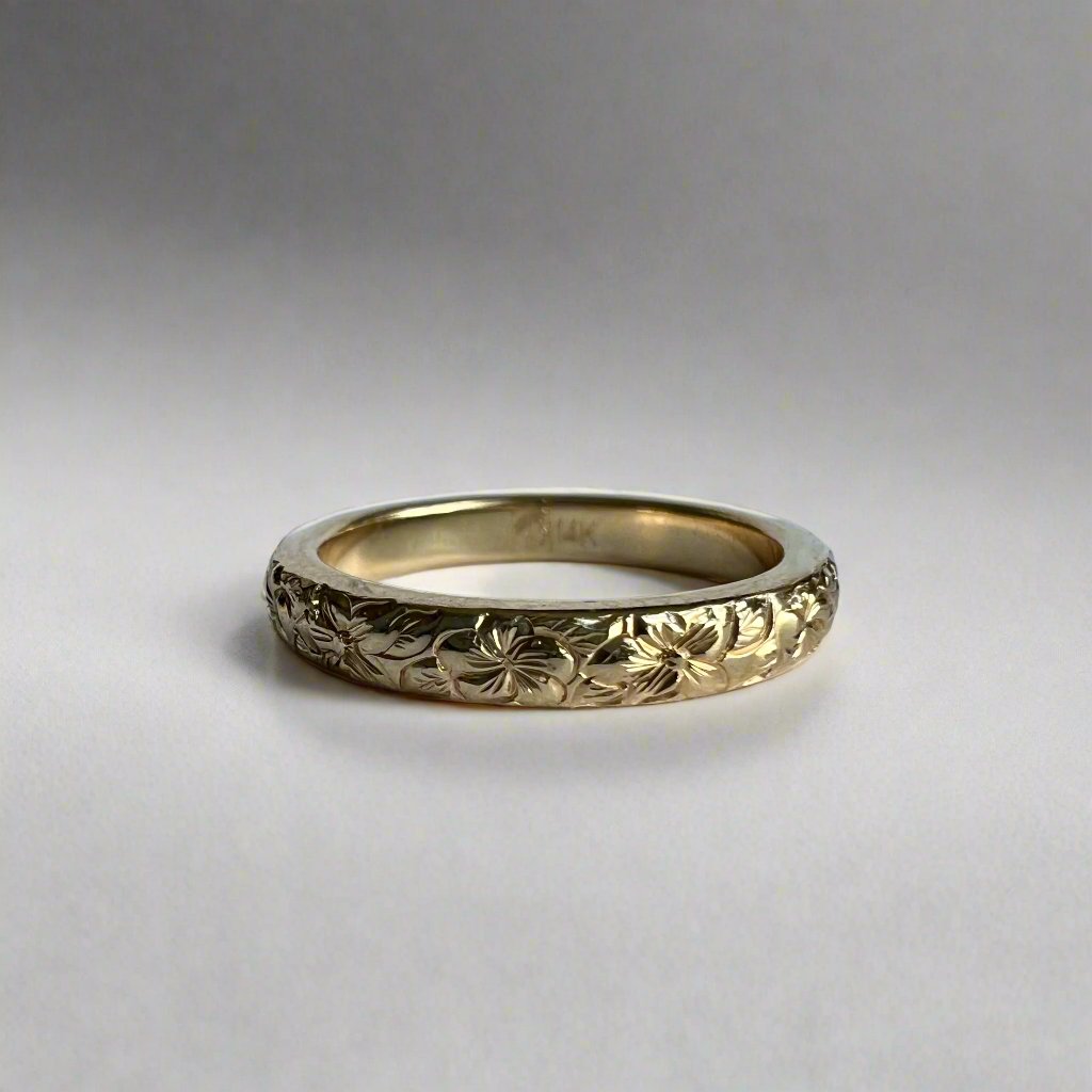 Hibiscus and Plumeria Engraved Hawaiian Ring in Yellow Gold