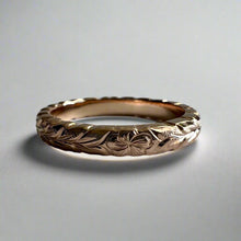 Load image into Gallery viewer, Hawaiian 3mm Scalloped Plumeria and Maile Pink Gold Ring 
