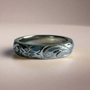 Hawaiian 4mm Barrel Kuuipo Ring with Old English & Hibiscus in 14K White Gold