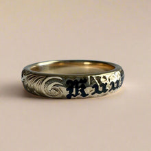 Load image into Gallery viewer, 4mm Barrel Kuuipo Ring with Old English &amp; Plumeria in 14K Yellow Gold
