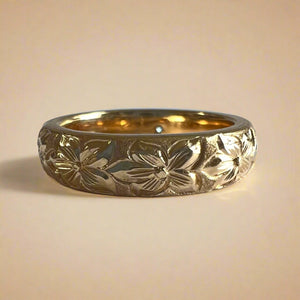 Hibiscus All Around 4mm Barrel Ring with Diamond in 14K Yellow Gold