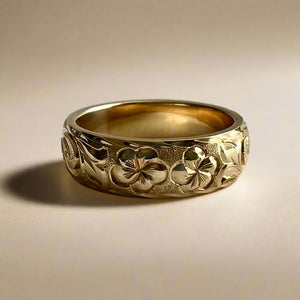 Old English with flowers 6mm gold ring