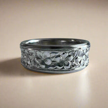 Load image into Gallery viewer, Hawaiian Plumeria with leaves Plumeria Concave 8mm Ring 
