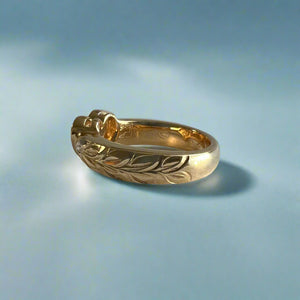 Valentine Diamond Heart Ring with Maile in 14K Yellow Gold