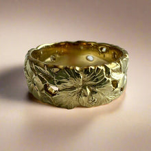 Load image into Gallery viewer, Pukalani Flower 8mm Ring
