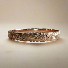 Load image into Gallery viewer, Scalloped Old English &amp; Hibiscus with Leaves 8mm Bangle Bracelet in 14K Pink Gold
