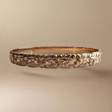 Load image into Gallery viewer, Scalloped Hibiscus &amp; Plumeria with Leaves 8mm Hawaiian Bangle Bracelet in 14K Pink Gold
