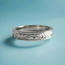 Load image into Gallery viewer, Shiny Old English 4mm Hawaiian Ring in 14K White or Pink Gold
