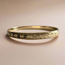 Load image into Gallery viewer, Maile &amp; Hibiscus 6mm &quot;Kuuipo&quot; Bangle Bracelet in 14K Yellow Gold
