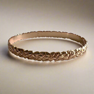 Scalloped Hibiscus & Plumeria with Leaves 8mm Hawaiian Makana Bangle Bracelet in 14K Pink Gold