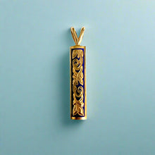 Load image into Gallery viewer, Ali&#39;i Old English design Pendant 
