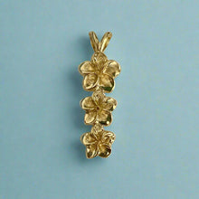 Load image into Gallery viewer, Three Plumeria Vertical Pendant in 18K Gold
